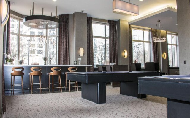 New York Area Modern Suites