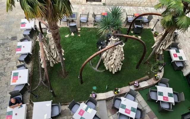 Hotel Monte Cristo