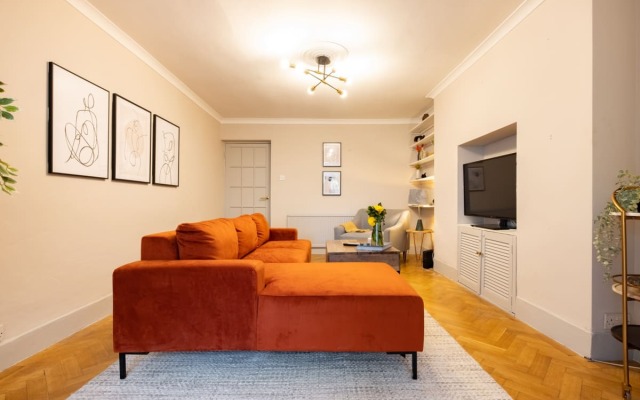 The Richmond Upon Thames Escape - Modern & Bright 2bdr Flat With Parking