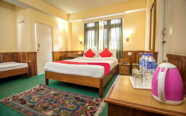 Goroomgo Tara Palace Pelling