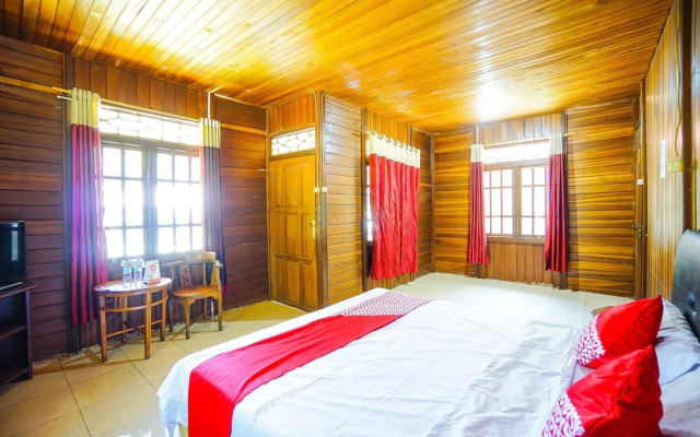 OYO 1254 Golden Lake Resort