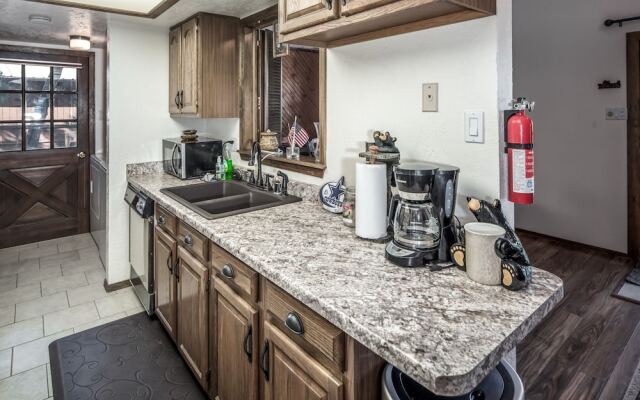 Cabo 2 - Three Bedroom Cabin