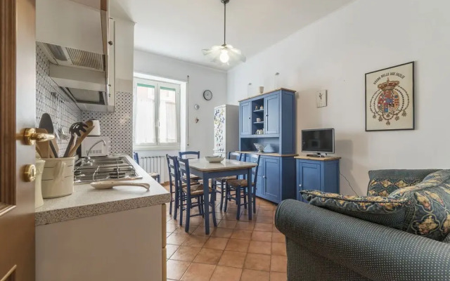 San Lorenzo Roomy Apartment