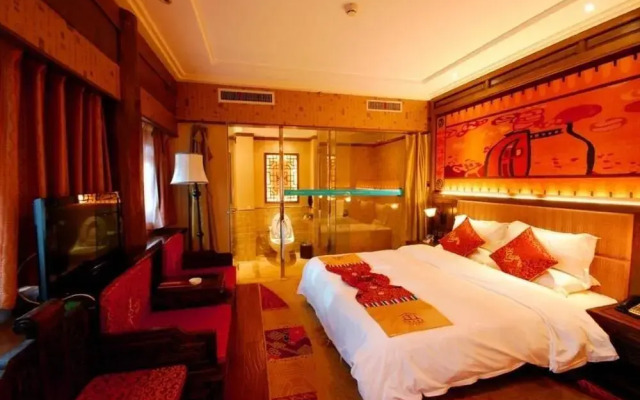 Lijiang Golden Path Hospitality