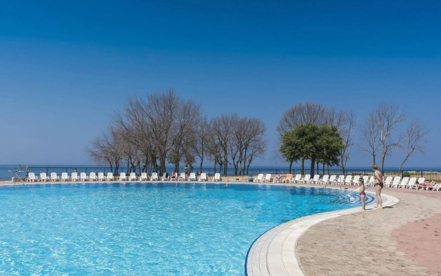 Apartments Katoro Plava Laguna