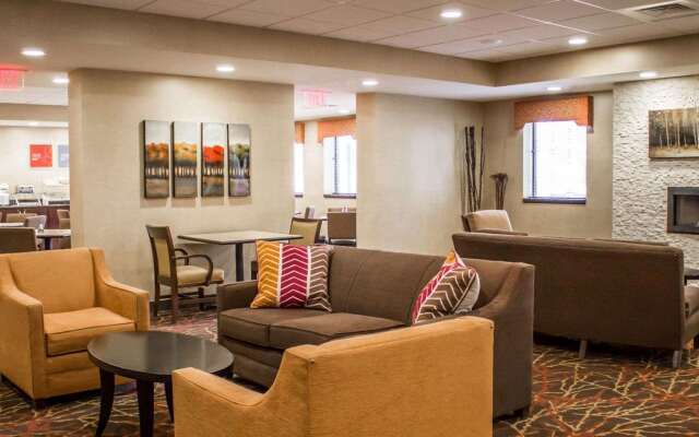 Comfort Inn & Suites