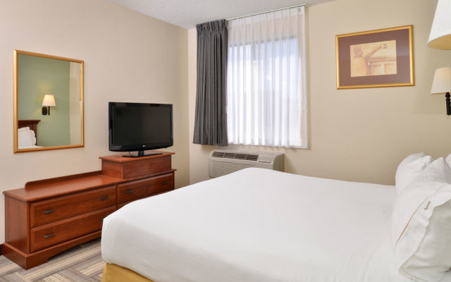 Holiday Inn Express Hotel & Suites BROWNWOOD