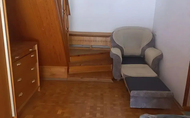 Kottedzh v poselke Erzovka
