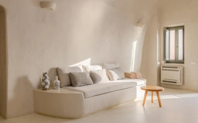 Villa Dawn in Fira Santorini