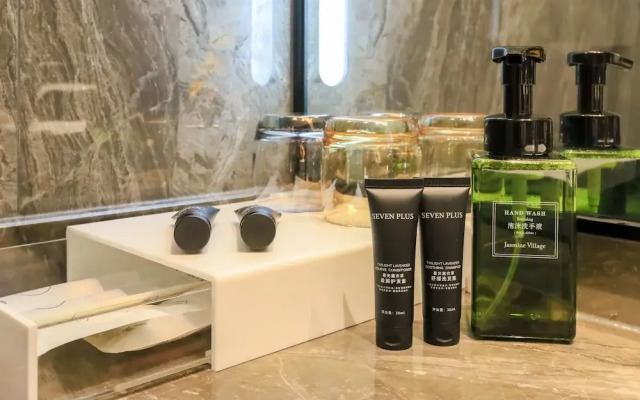 Yun Ray Phoenix Hotel