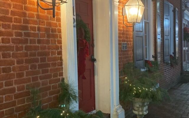 Inn at Lincoln Square