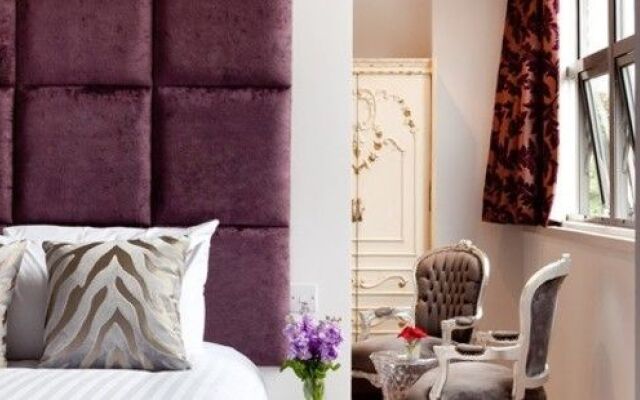 Jolyon's Boutique Hotel