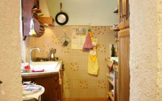 Beautiful private villa with WIFI, private pool, TV, pets allowed and parking, close to Arezzo