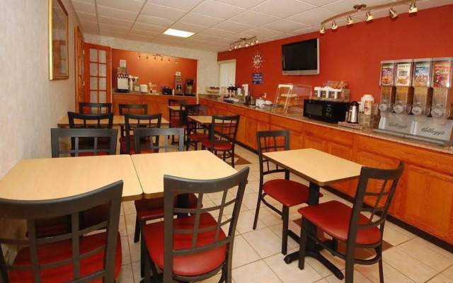 Baymont by Wyndham Franklin