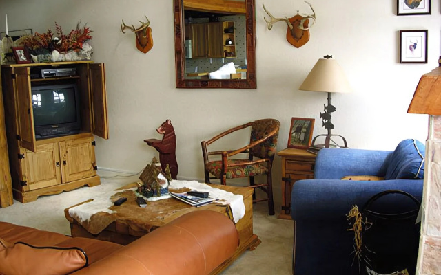Saddle Ridge Townhomes Mid-Mountain
