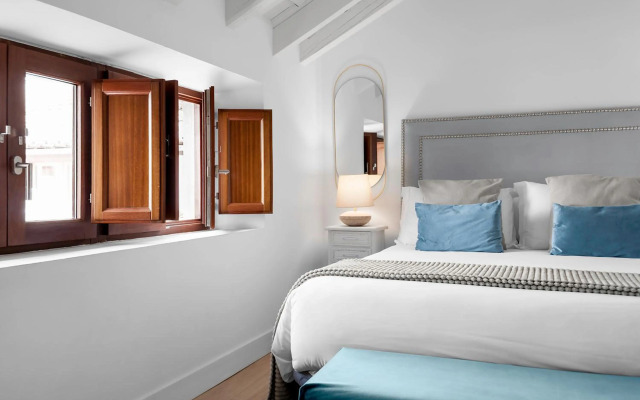 Hotel Mercader de Sedas