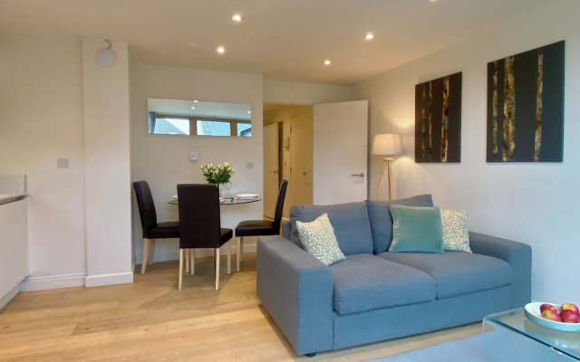 Your Space Apartments - Cambridge Place