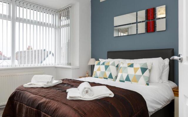 Family House, WiFi, Parking, Close to BVH - Tower View