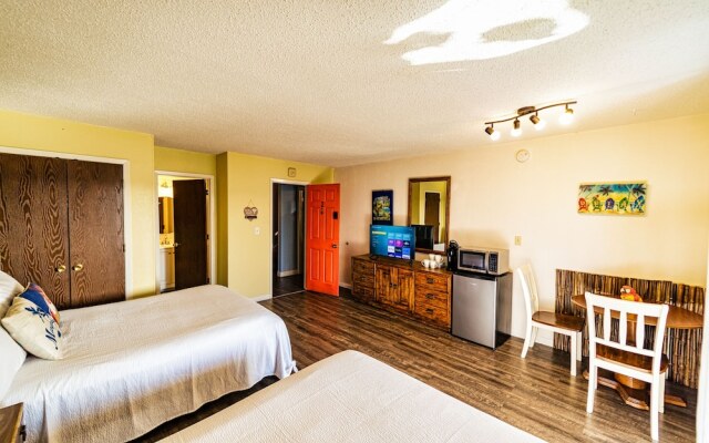 Hang Out 2 Cozy Retreat in Tan-tar-a Estates!