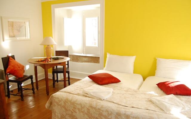 Villa Santa Iria by Portugal Portfolio