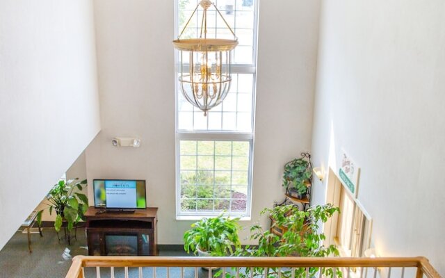 Ameriway Inn and Suites