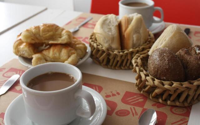 Agua De Coco Hosteria