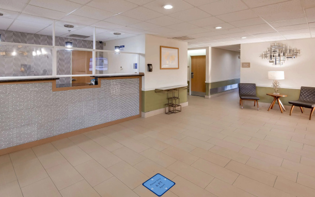Best Western Rayne Inn