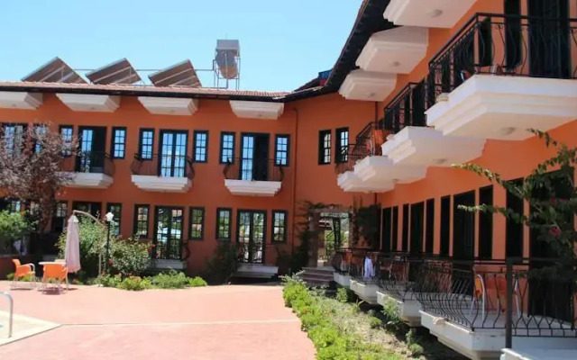 Yalta Pension