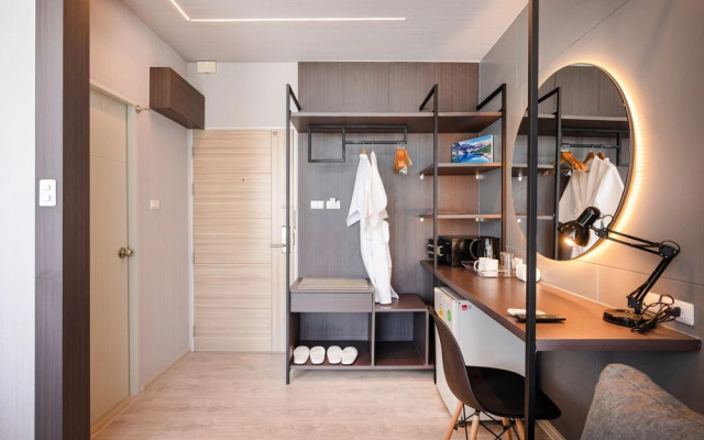 The Grand Jomtien by Favstay