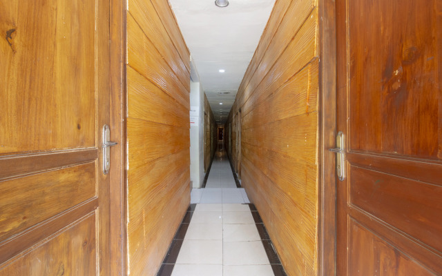 OYO 3283 Bwalk Hotel