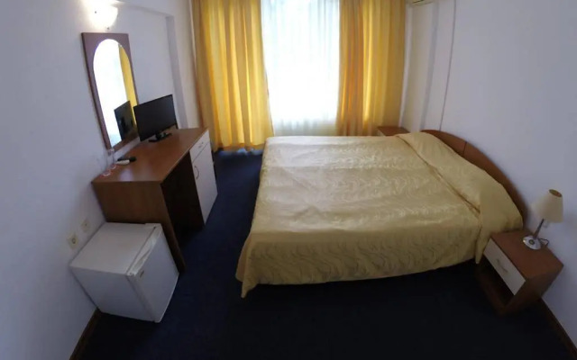 Hotel Lotos