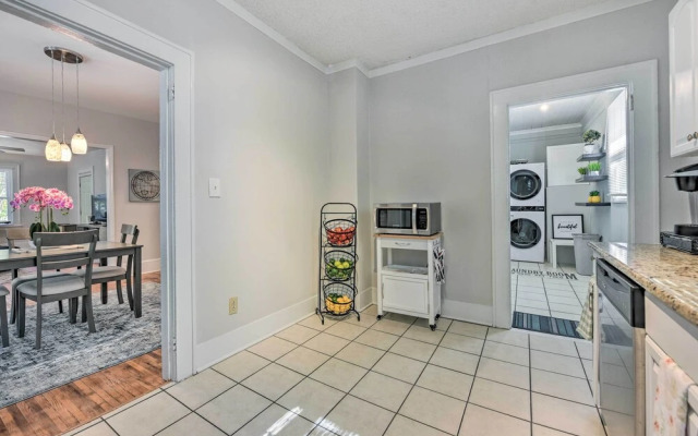 Charming Charlotte Abode w/ Deck & Fire Pit!