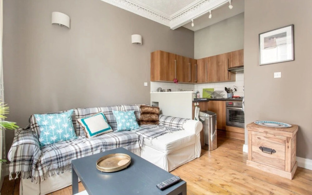 1 Bedroom Flat In Edinburgh