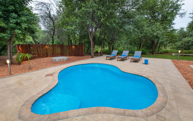 Kingly Bush Villa