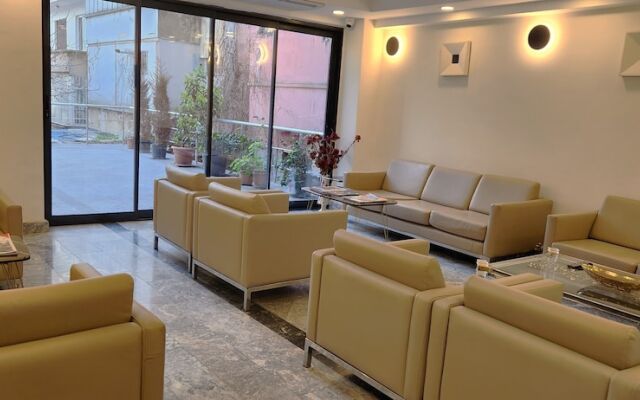 Shishly Palace Hotel