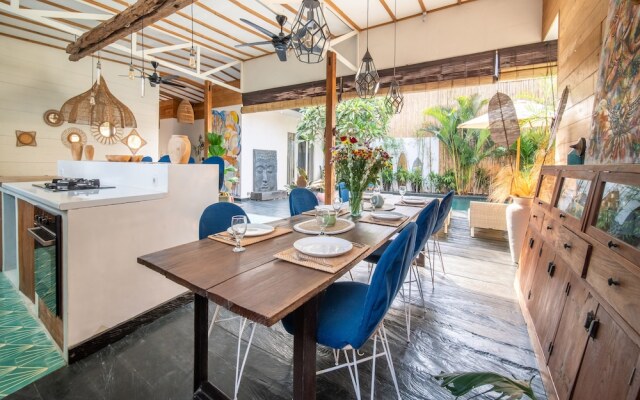 Splendid Villa Shakti Canggu Boho Chic 3bd & Pool