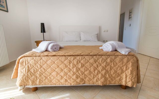 Iphimedeia Apartments & Suites