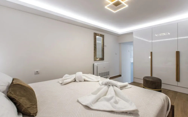 Kallisti Palace Apartment