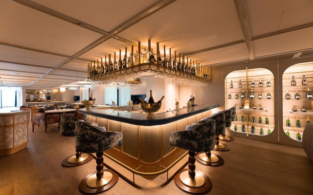 Legacy Hotel Cascais, Curio Collection By Hilton