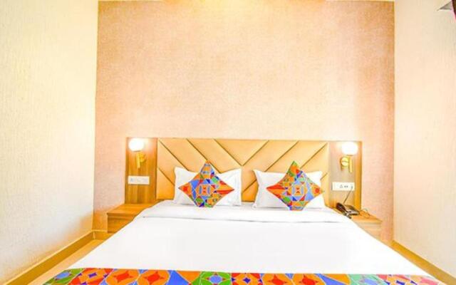 FabHotel Lake View Topsia