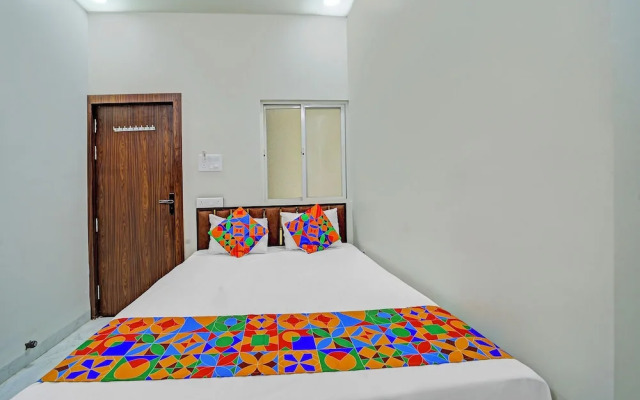 Fabhotel Bharti Palace