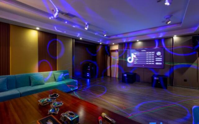 Enshi love Qingjiang hotel(Tujia daughter City store)