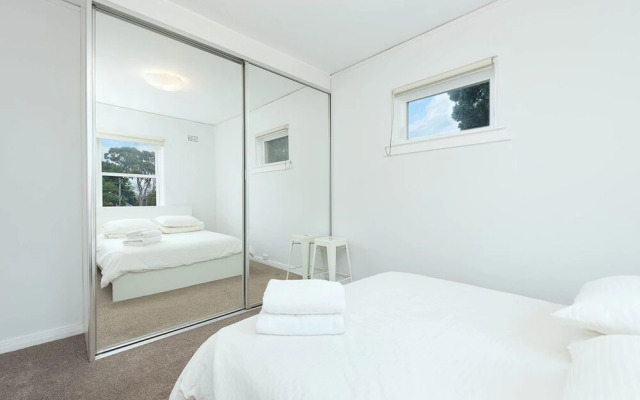 Central Bondi Apartment New H321