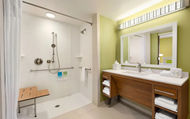 Home2 Suites by Hilton Cleveland Beachwood
