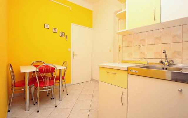 Apartments and Rooms Vesna Novalja