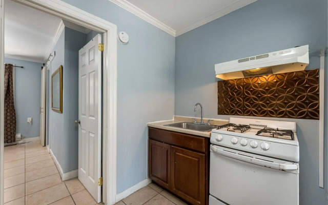 Boardwalk Hotel Charlee & Beach House Rentals