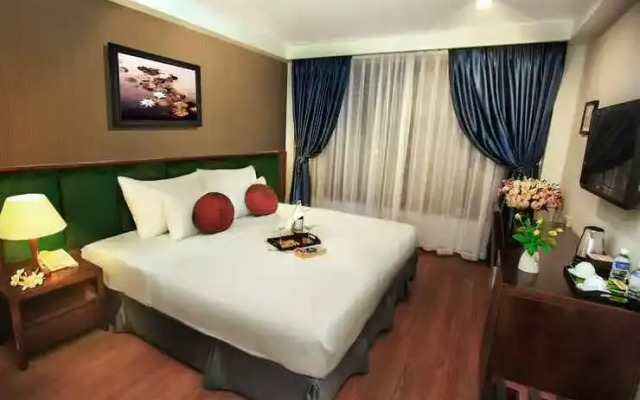 Aviary Hanoi Hotel  Travel