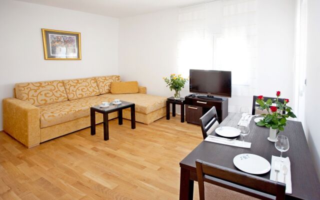 Apartments Summer Residence Maja