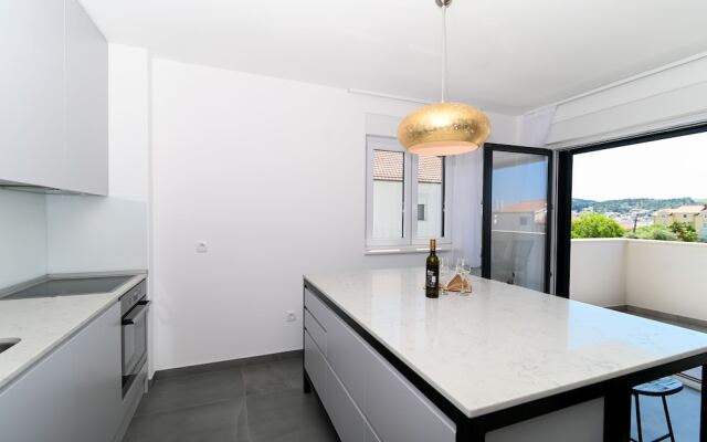 Laura apartment