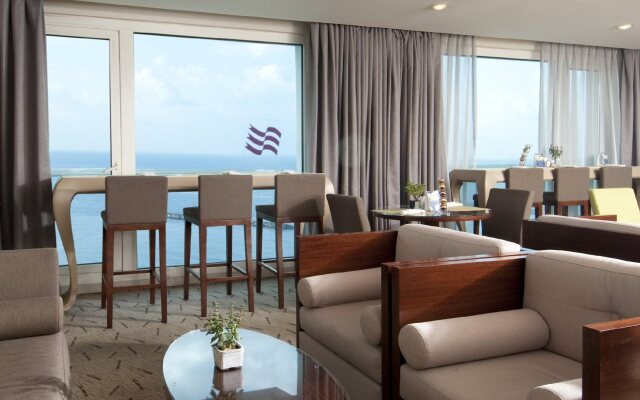 Crowne Plaza Tel Aviv Beach by IHG